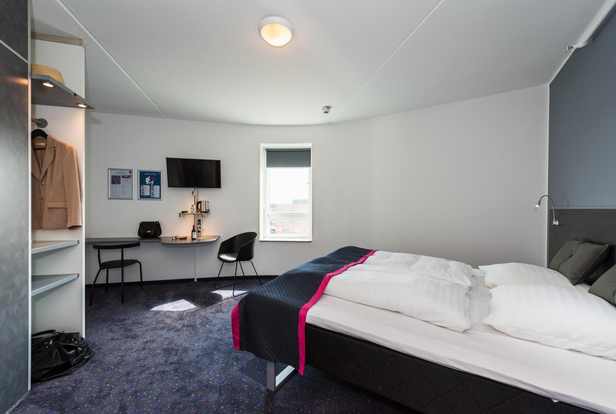 Captain Room with Double Bed,1287256144:JPEG
