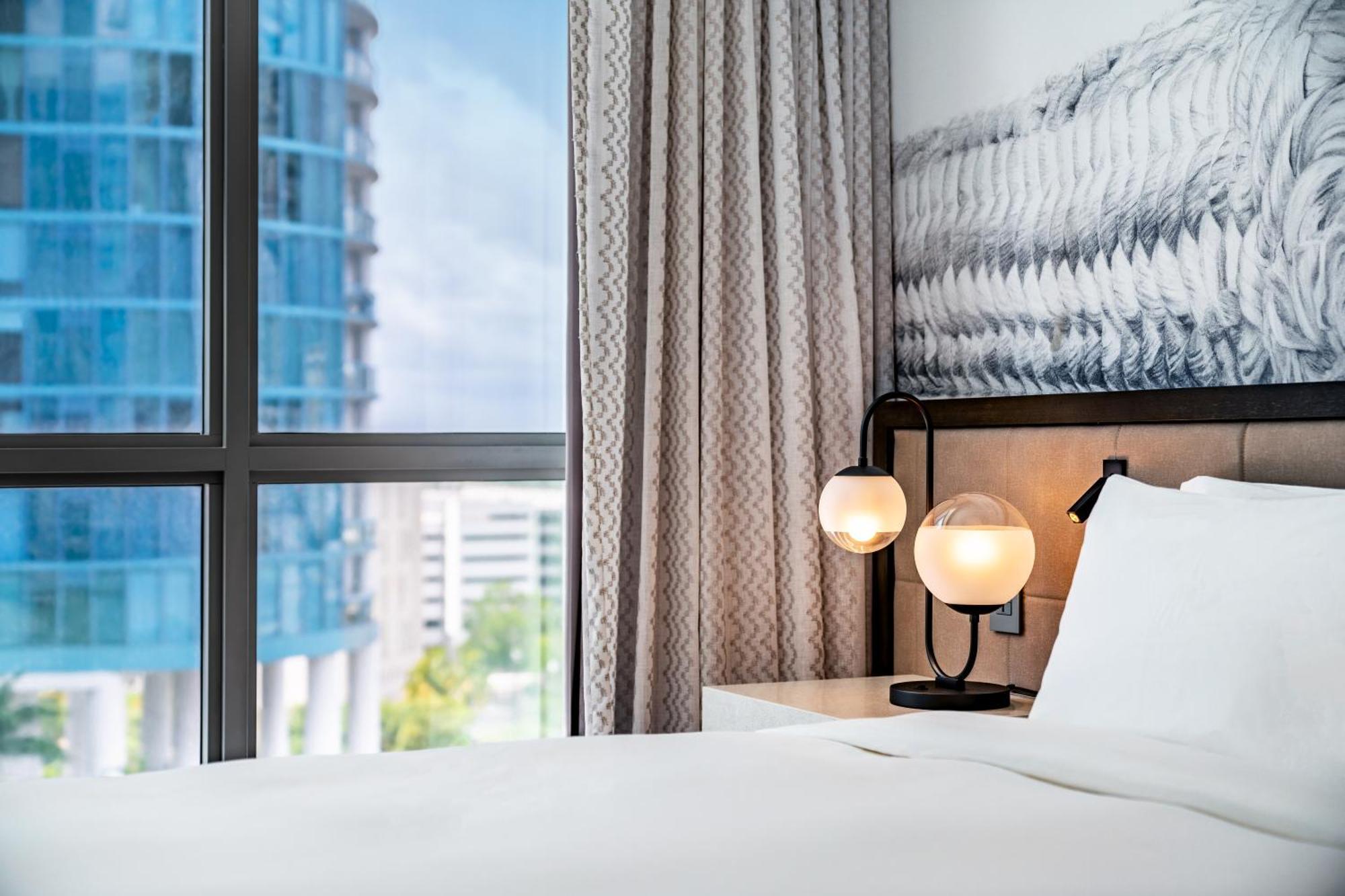 Quarto King com Vista Horizonte
