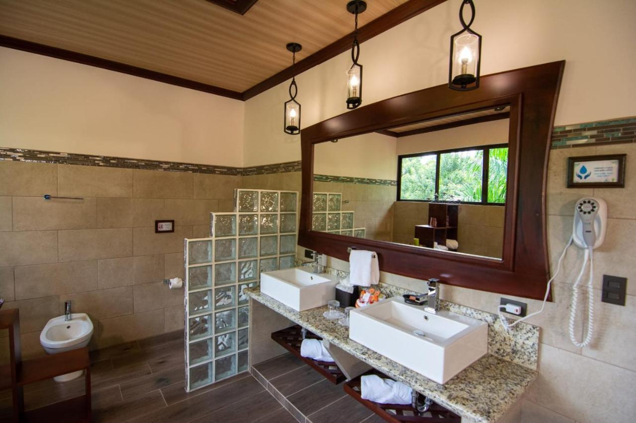Master Suite Volcano View