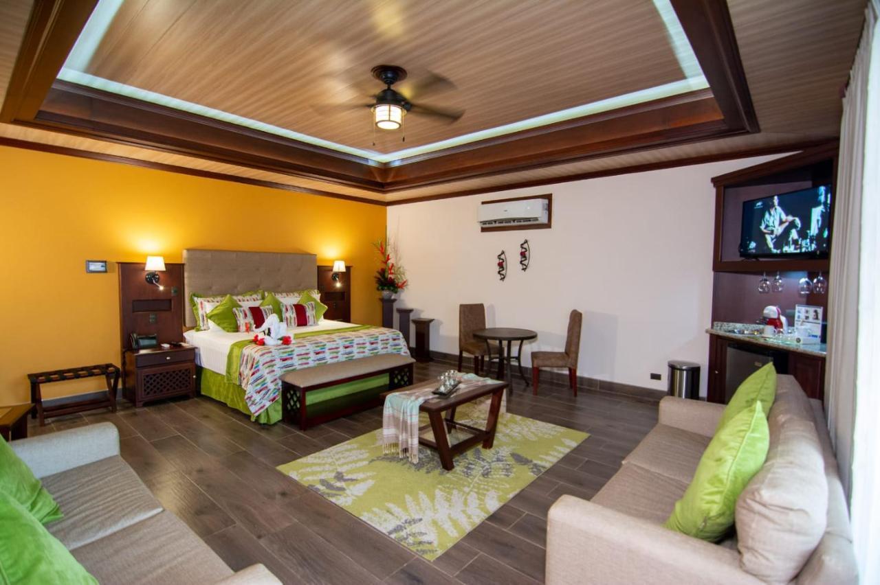 Master Suite Volcano View