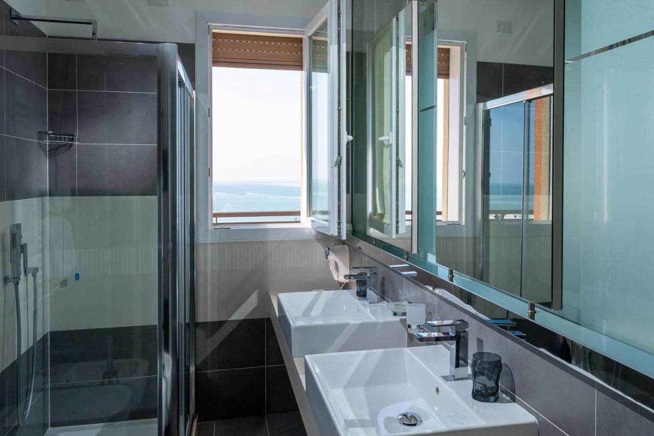 Executive Junior Suite