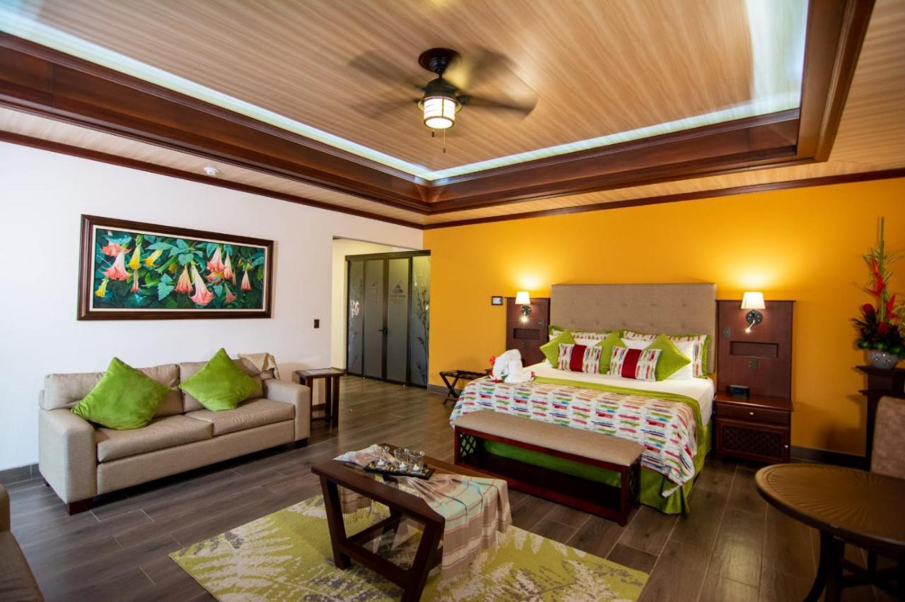 Master Suite Volcano View
