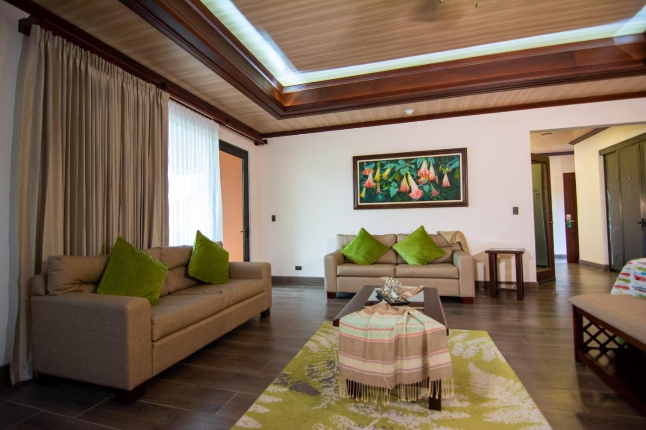 Master Suite Volcano View