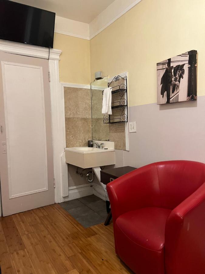 Single Room Shared Shower Toilet