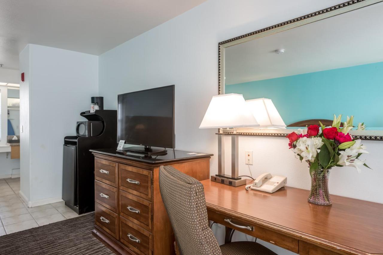 King Room Partial View
