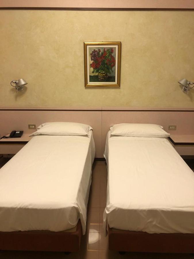 Quarto Standard com 2 Camas de Solteiro