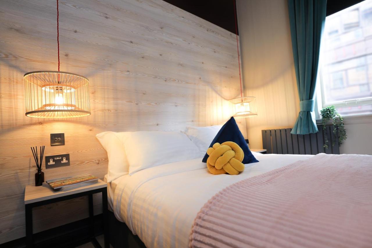 Double Bed Private Ensuite Facilities