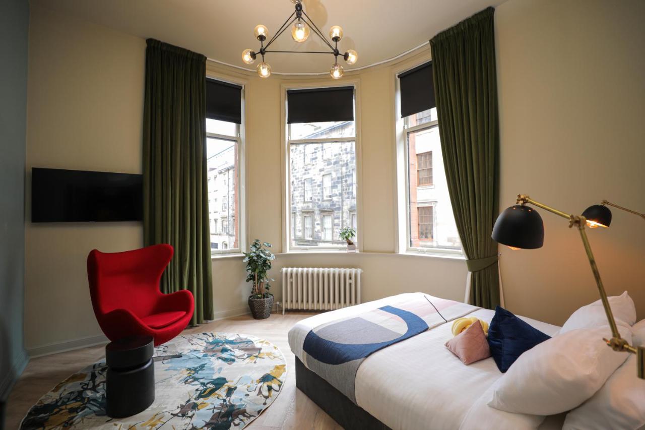 King Size Bed Shared Facilities