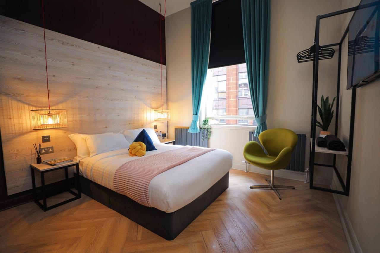 Double Bed - Private Ensuite Facilities