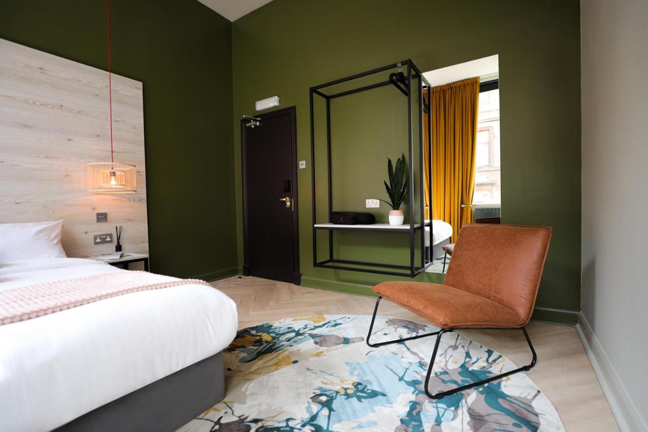 King Size Bed Shared Facilities