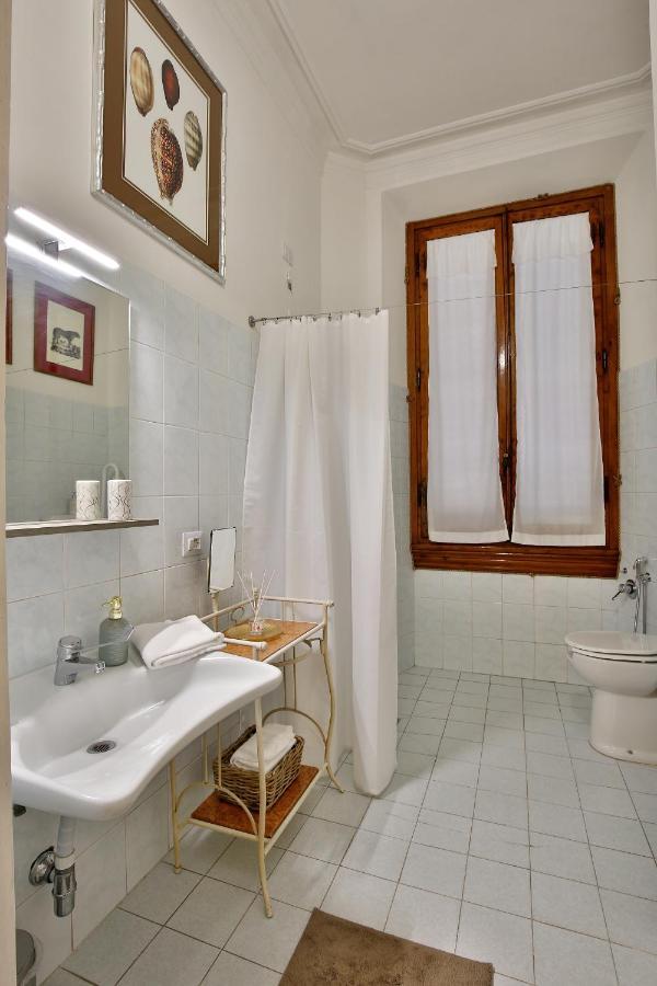 Double Room Private External Bathroom