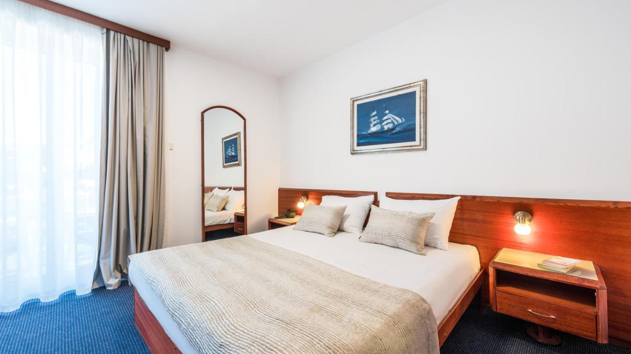Begrenztes Angebot - Standard Doppel- oder Zweibettzimmer - inklusive Halbpension