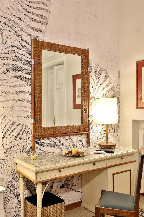 Double Room Private External Bathroom