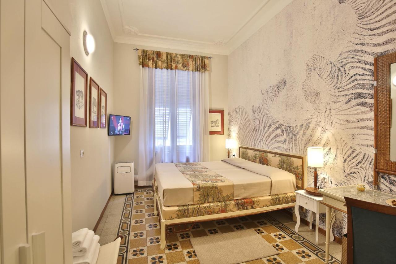 Double Room Private External Bathroom