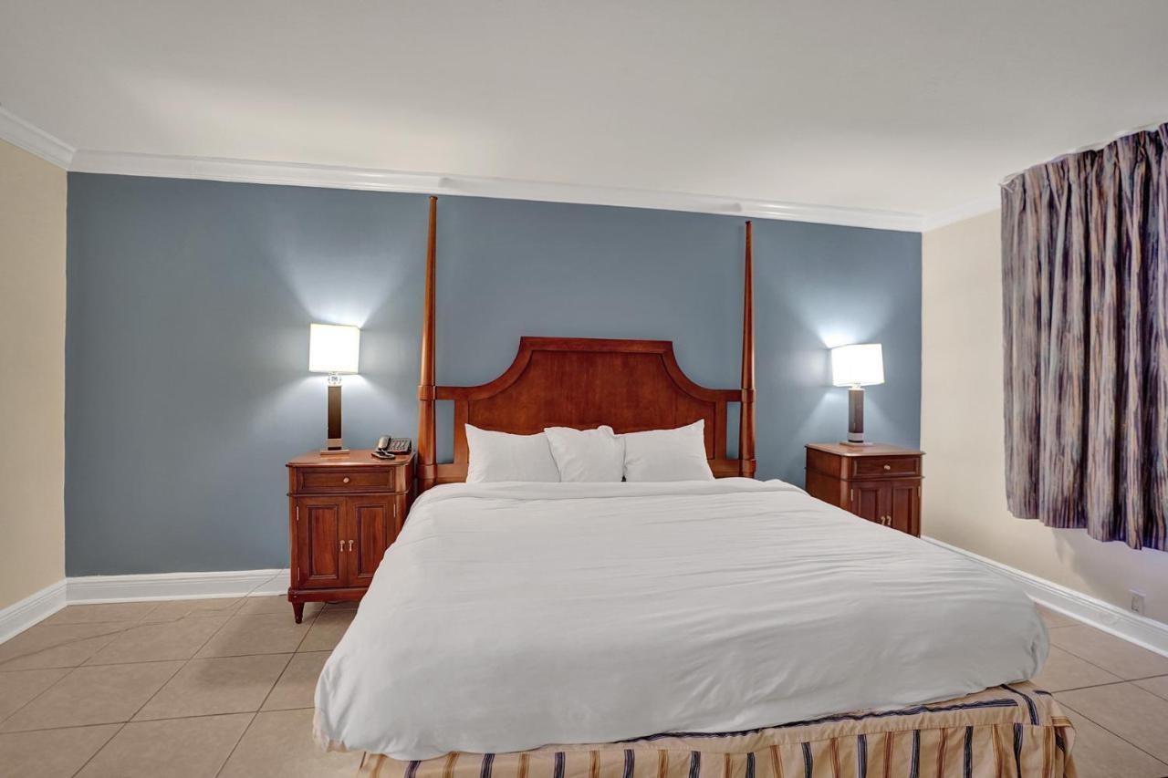 King Suite Accessible