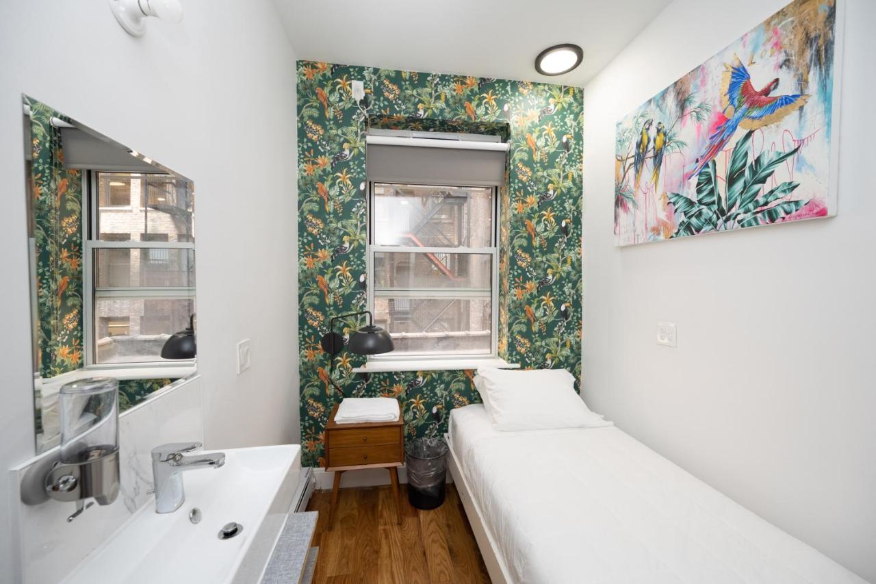Single Room with Shared Bathroom,1292431450:JPEG
