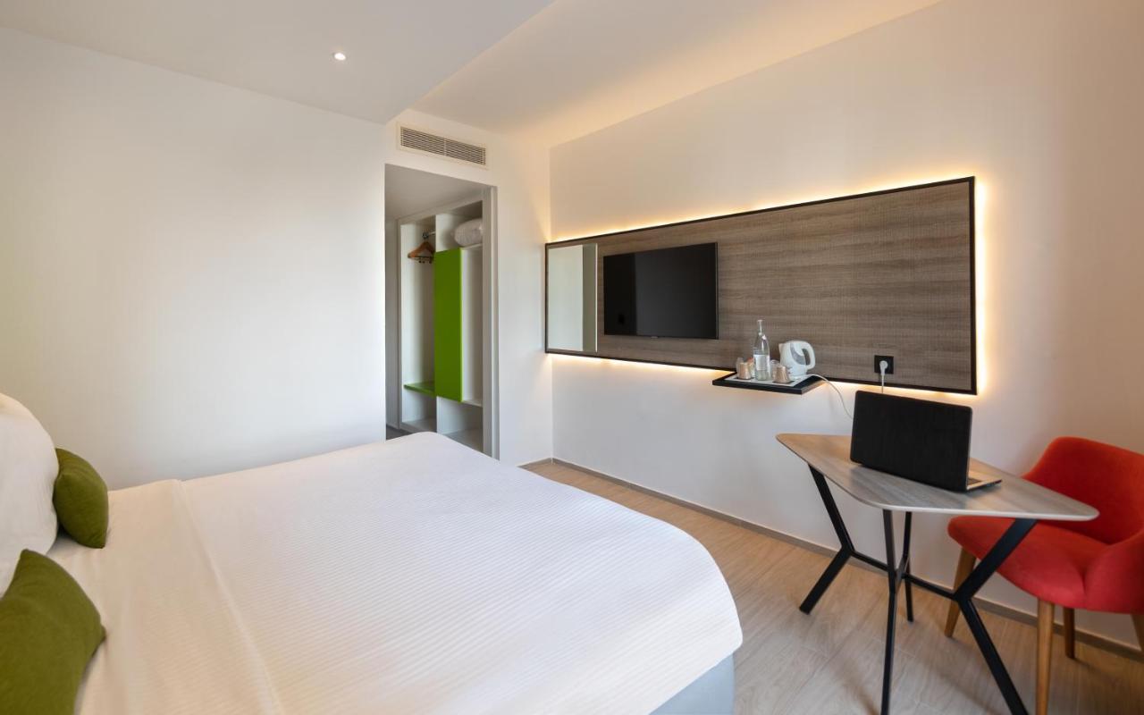 1 Double Bed