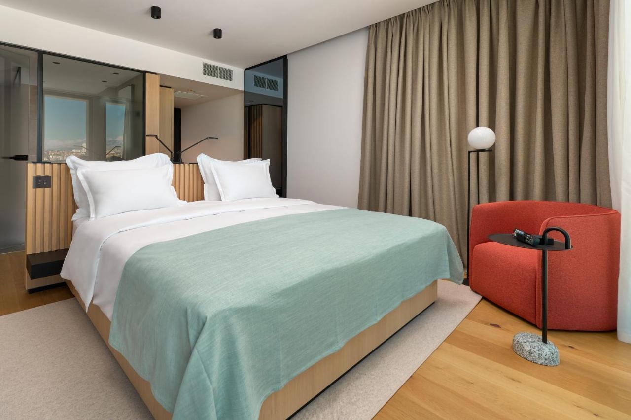 Superior King Room Sea View