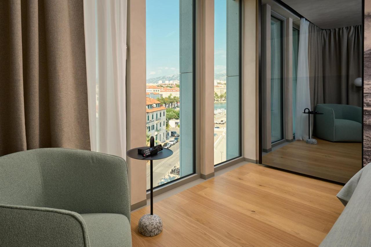 Superior Twin Room City View