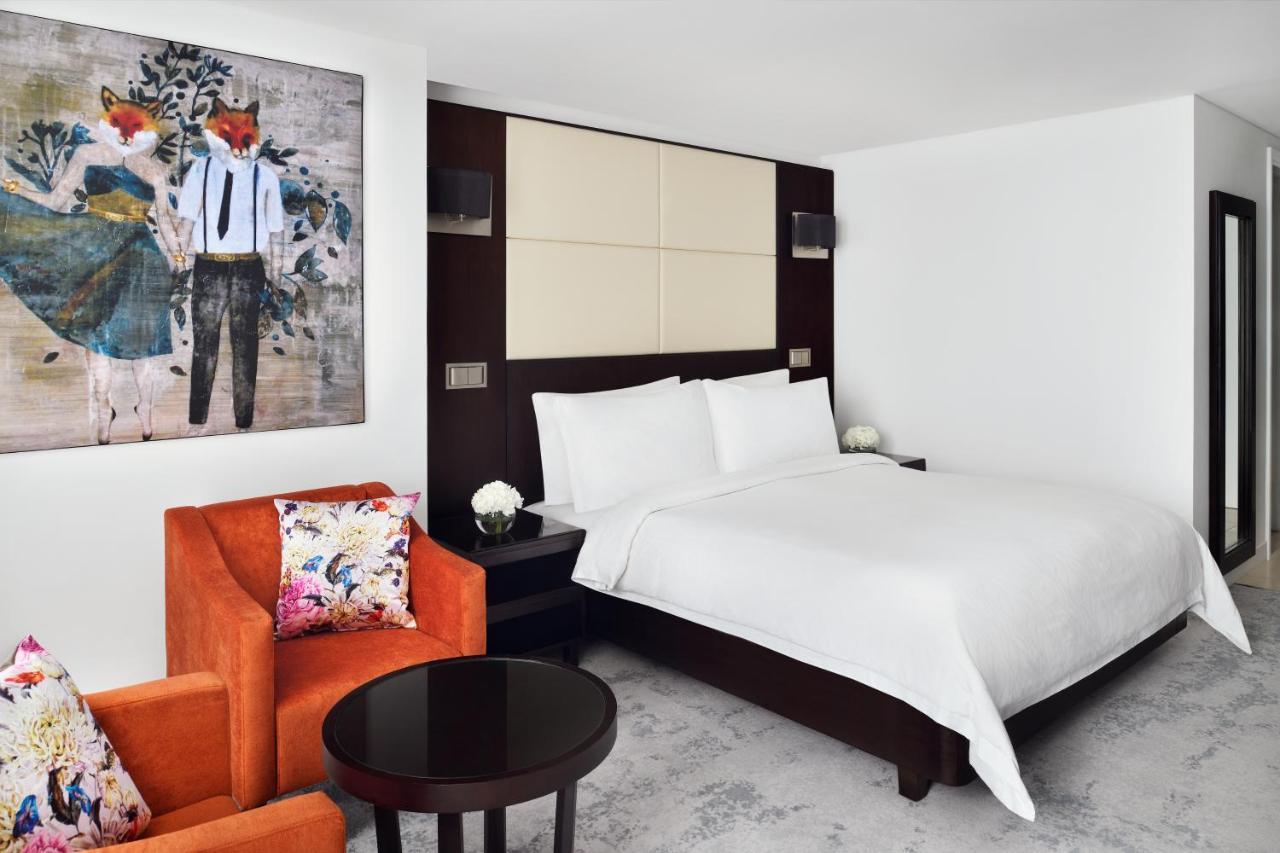 Superior King Room Includes daily access to Riva Beach Club shuttle service