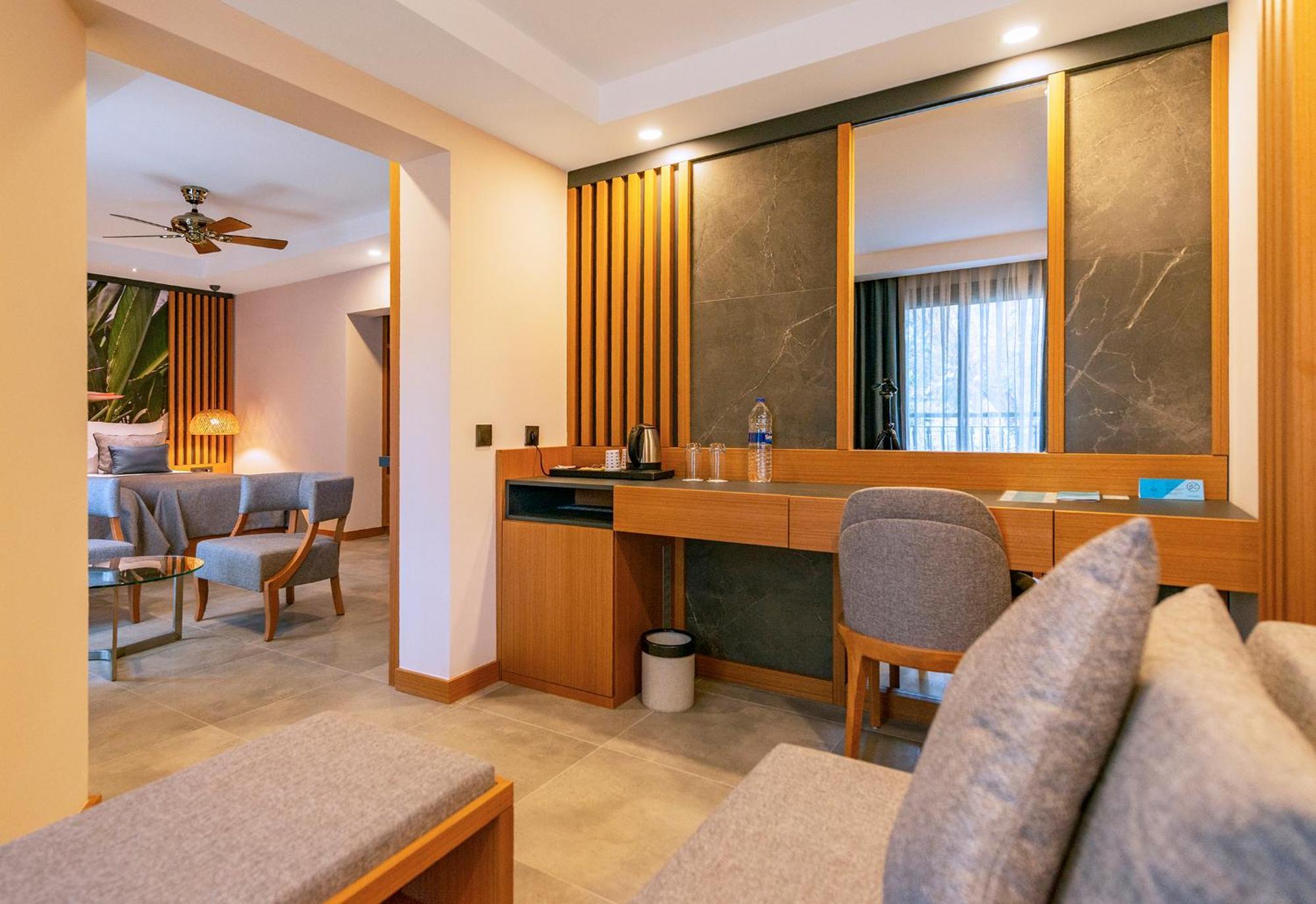 Superior Double Room,1236793114:JPEG