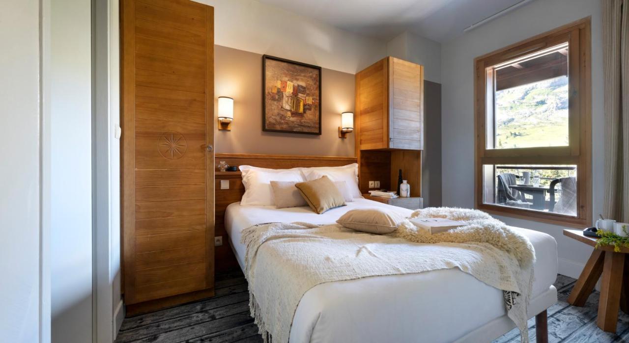 Two-Bedroom Apartment with Balcony - Mountain View  (6 People)