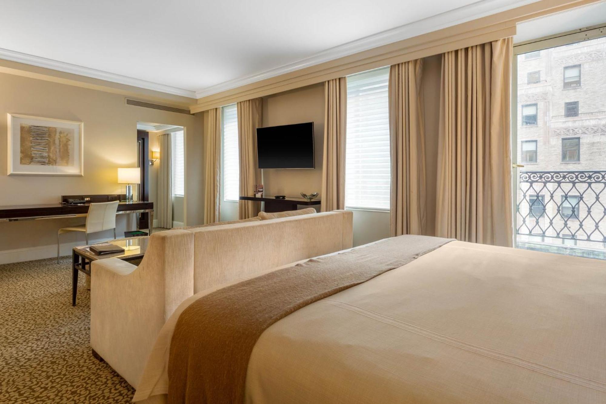 Premier Skyline View King