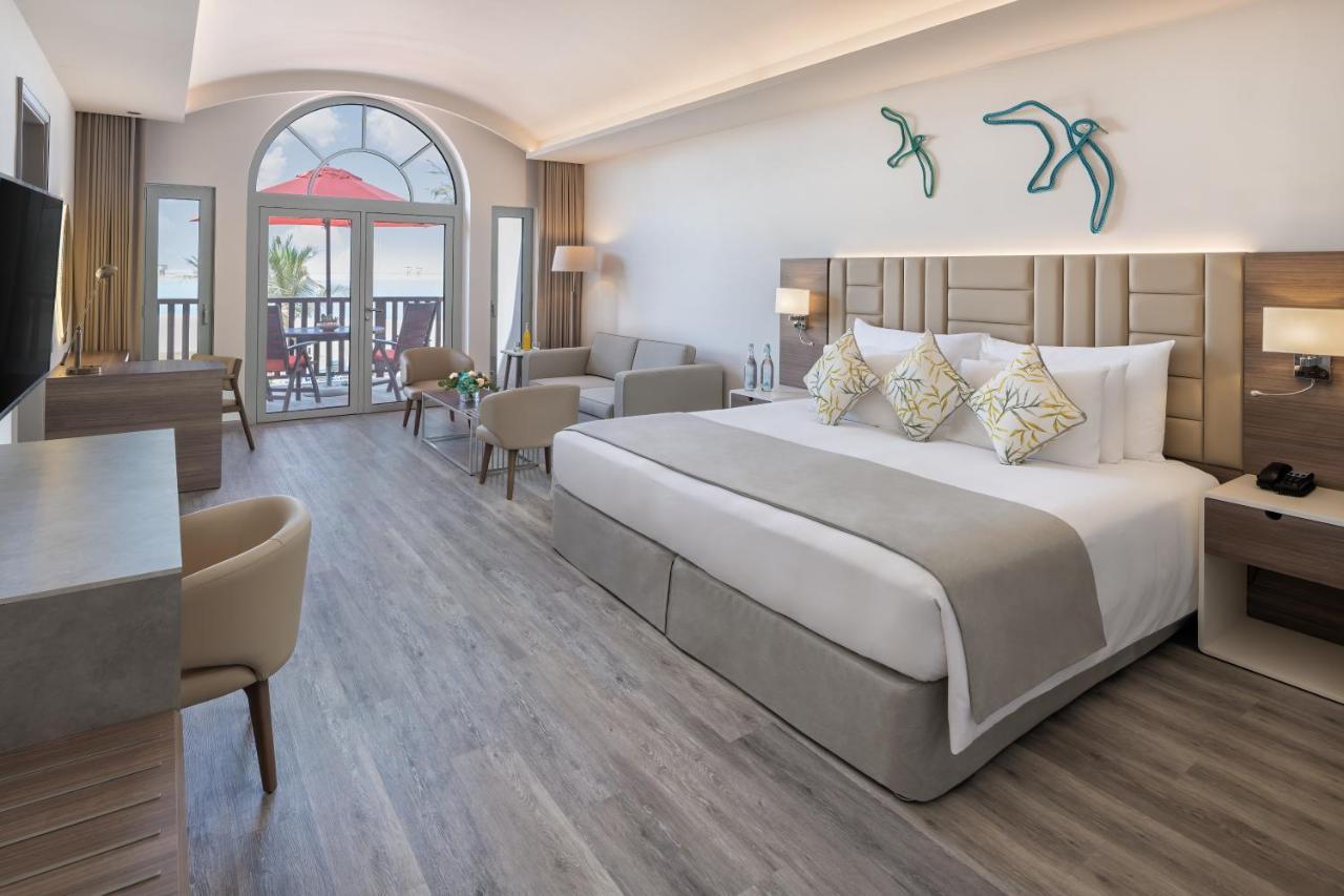 Sea View One Bedroom Suite Lounge Access Dedicated Pool & Beach