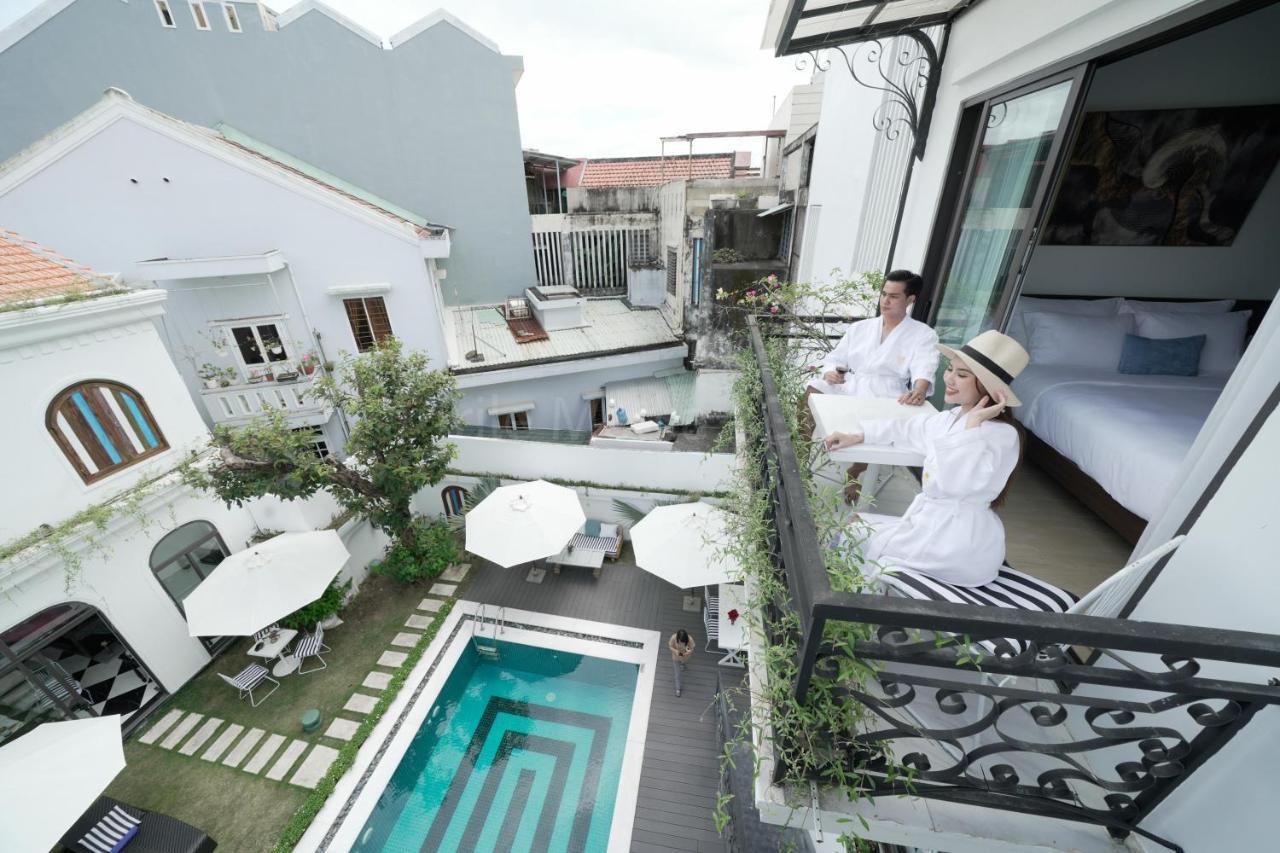 Double Room Pool View