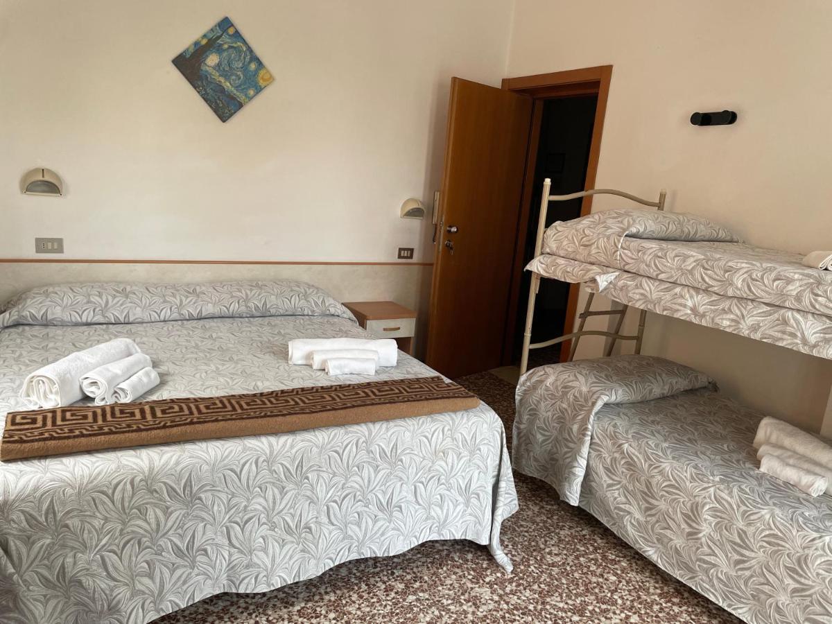 Camera Quadrupla con Bagno Privato
