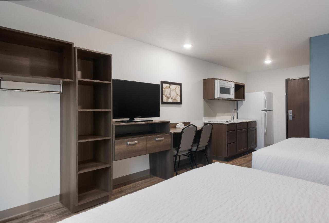 Standard Queen Room Two Queen Beds Non Smoking