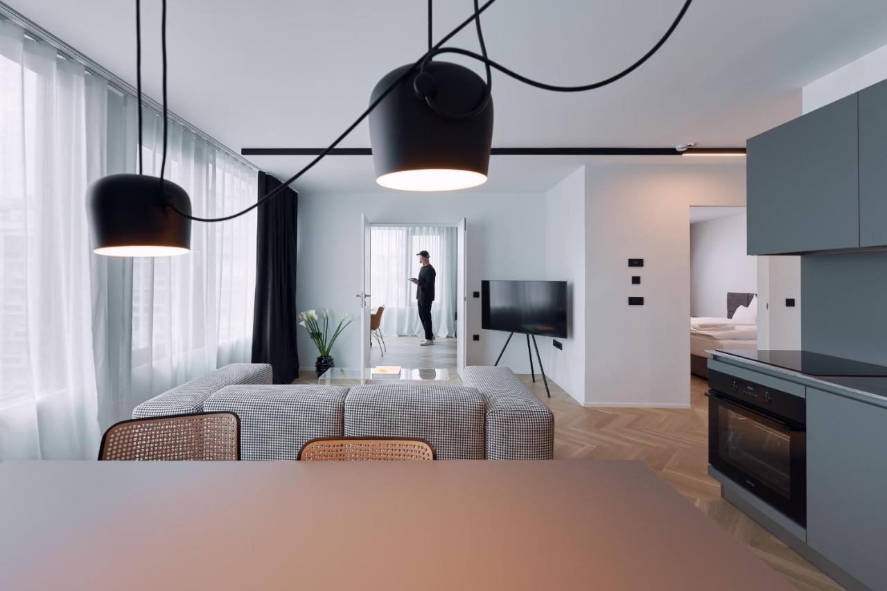 Executive One-Bedroom Apartment Castle View