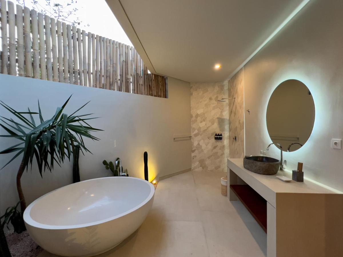 Deluxe Double Room Bath