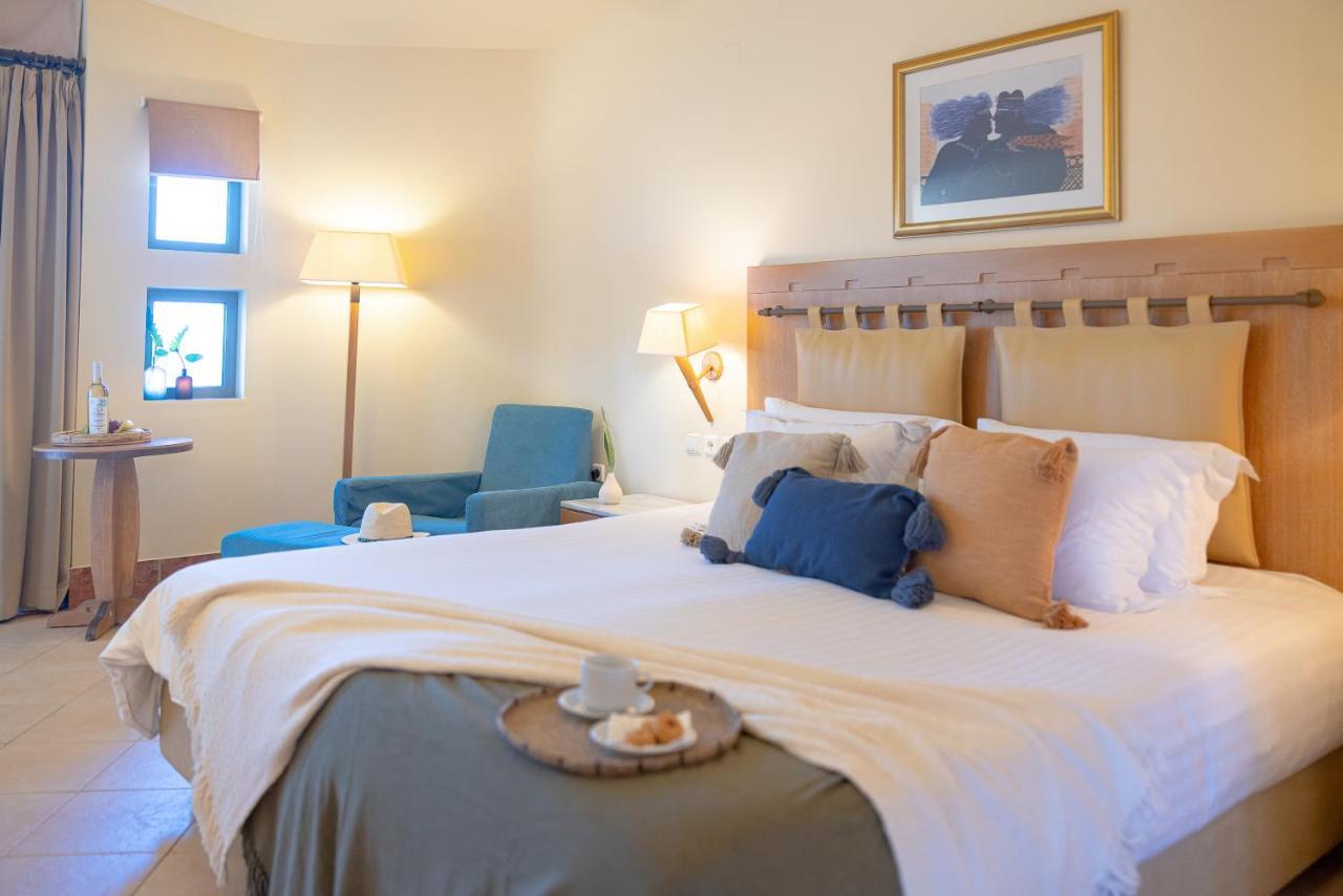 Twin Room Side Sea View