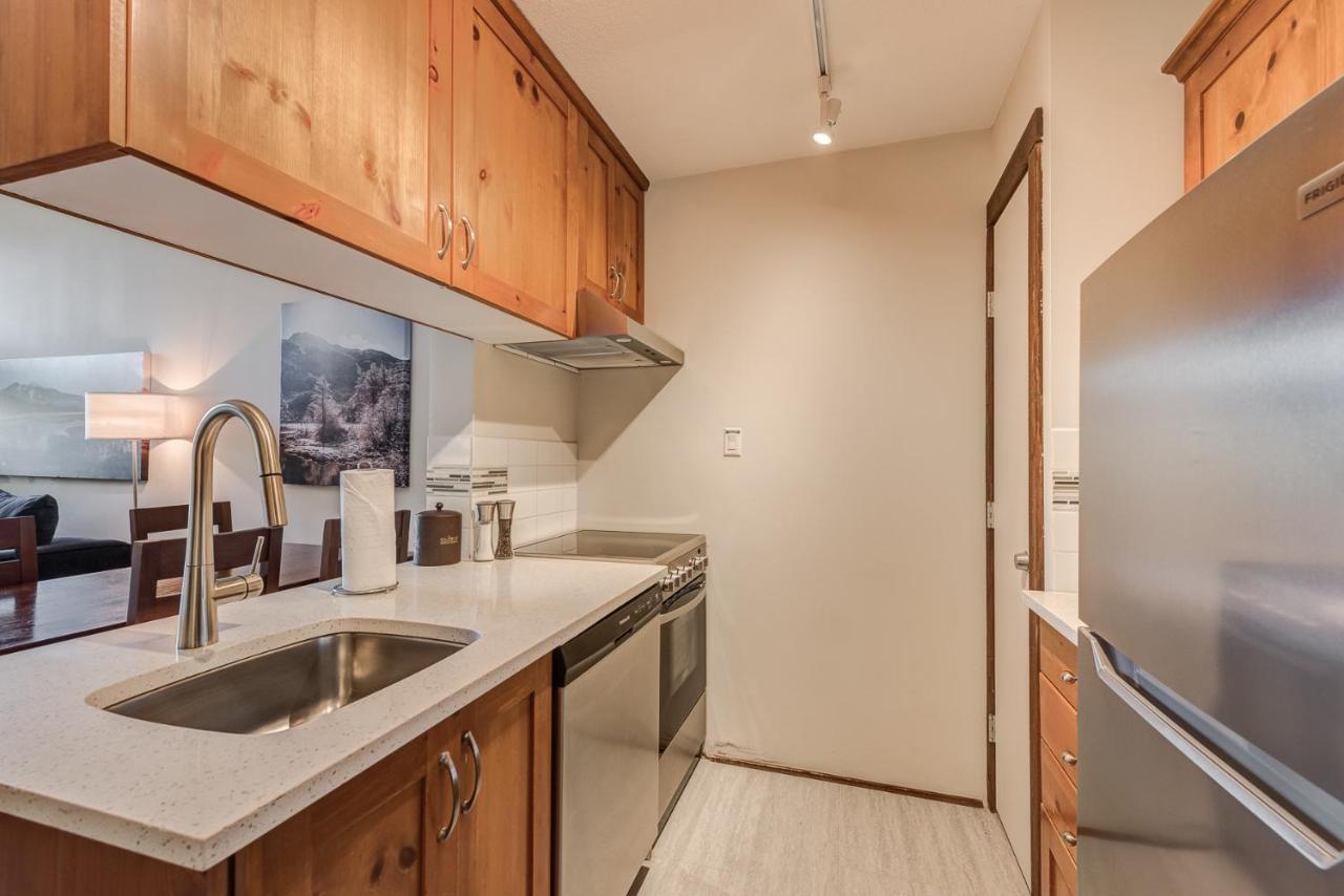Deluxe Studio Full Kitchen