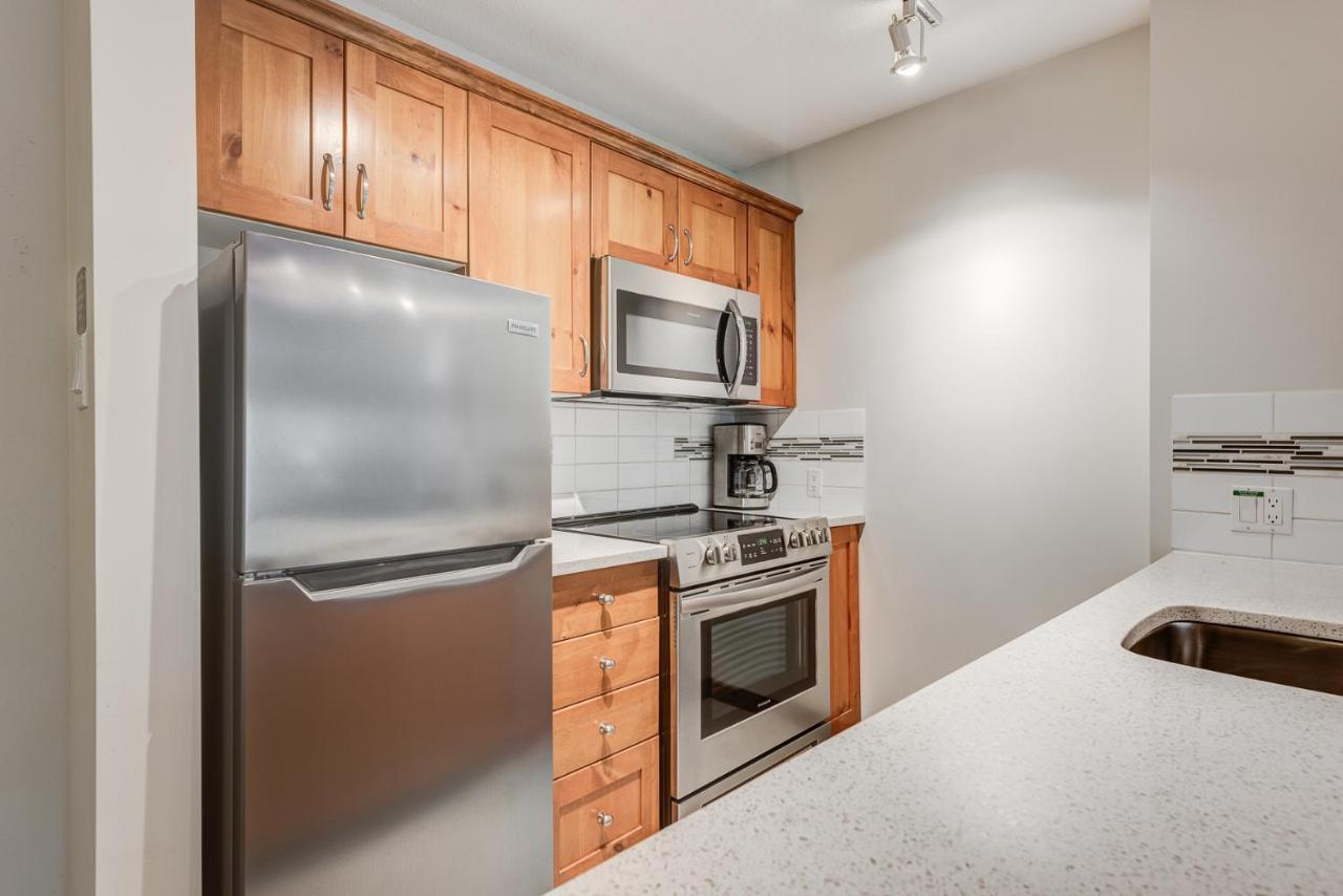 One Bedroom Accessible Queen Suite Full Kitchen