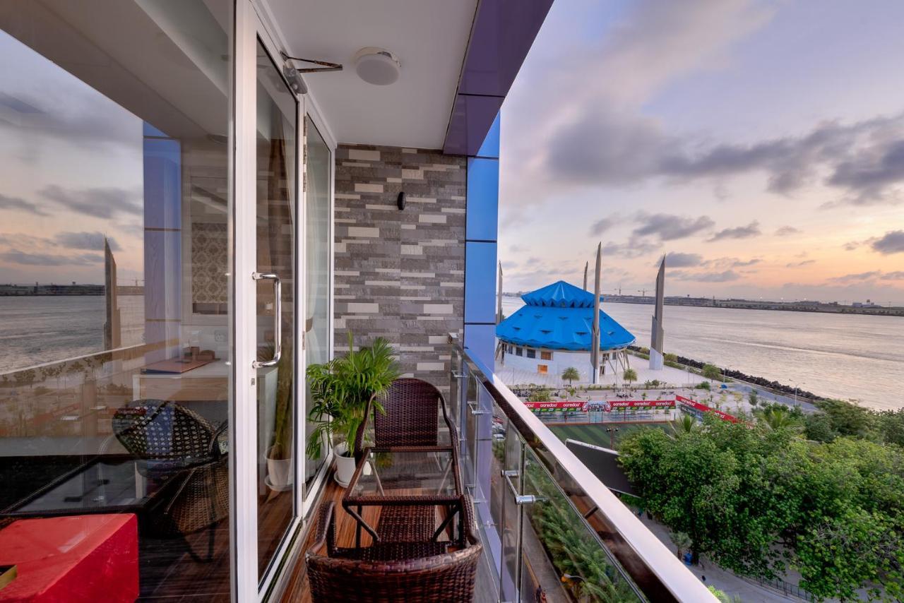 Deluxe Suite with Sea View (Free Return Airport Transfer and 10% off on Food & Beverage)