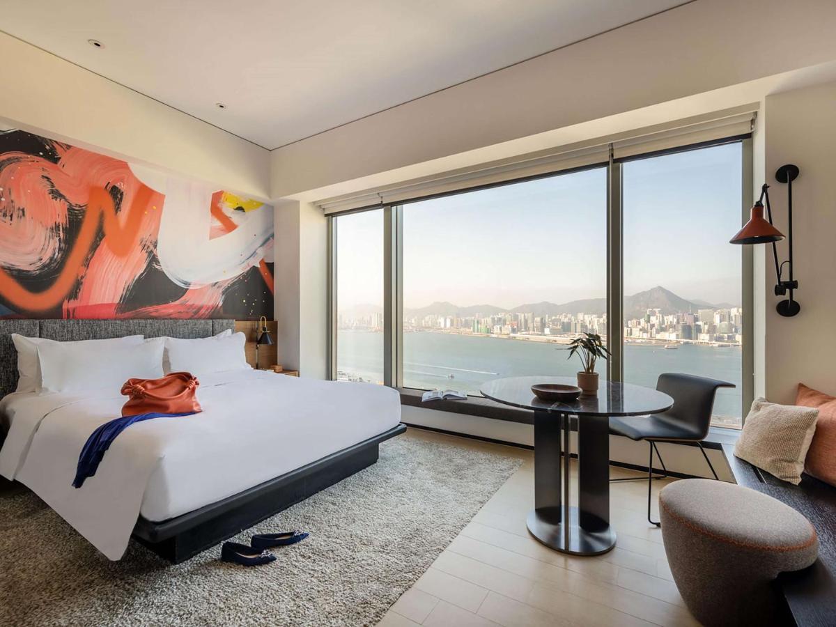 Kamer met Queensize Bed en Uitzicht op de Haven
