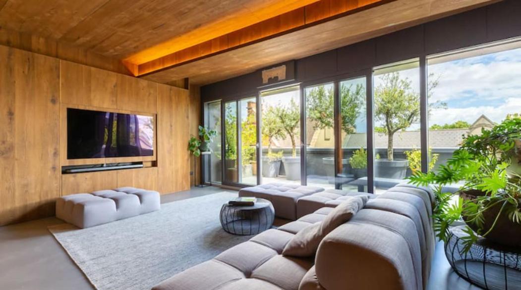 Penthouse Apartment,1549172839:JPEG