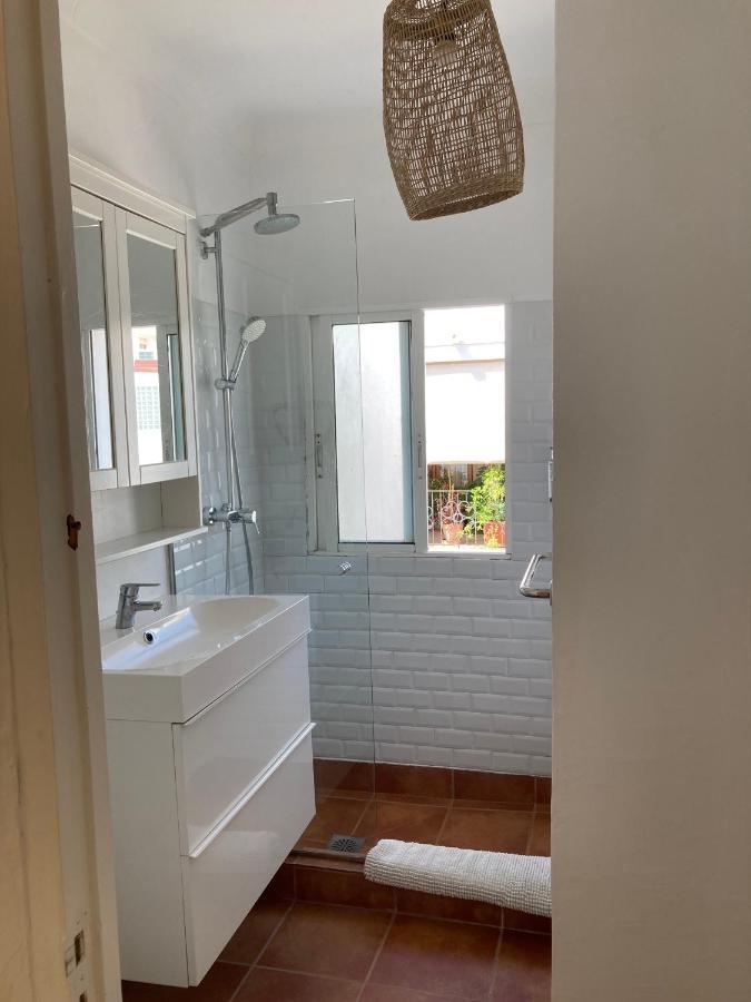 Quarto Duplo com Banheiro Privativo Externo