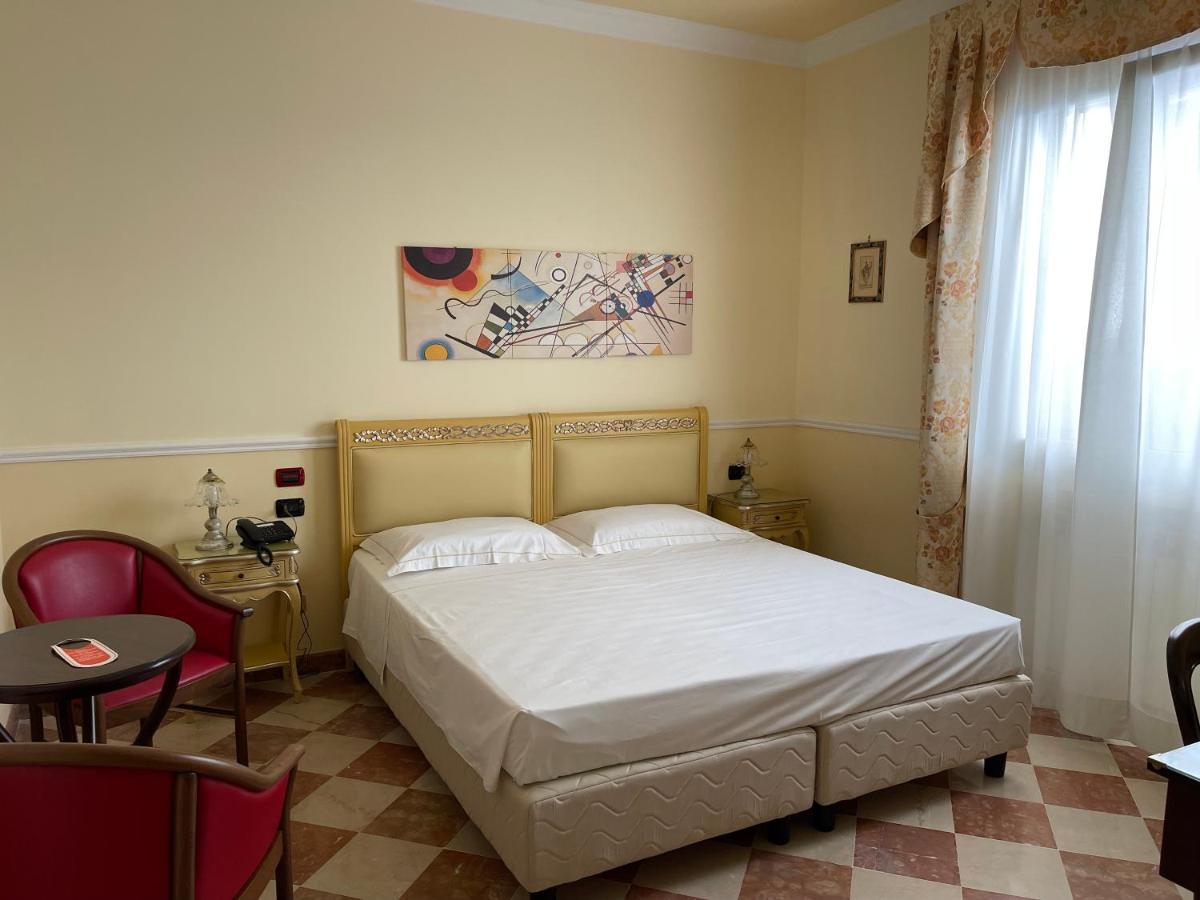Double or Twin Room Bathroom