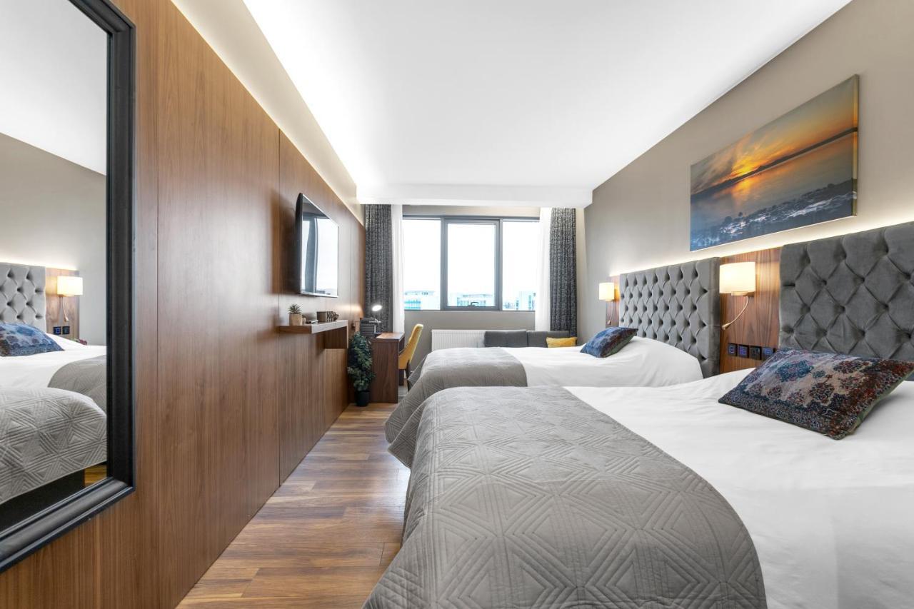Standard Queen Room Two Queen Beds