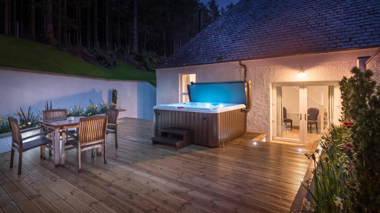 Strathcona Lodge 13