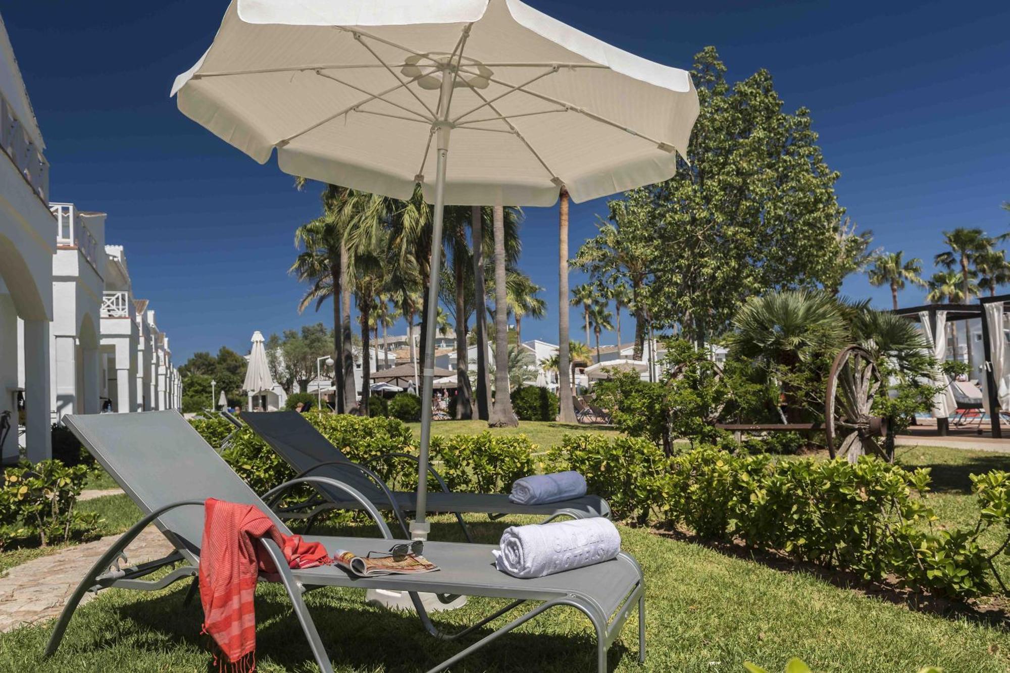 Premium Double Room Private Garden