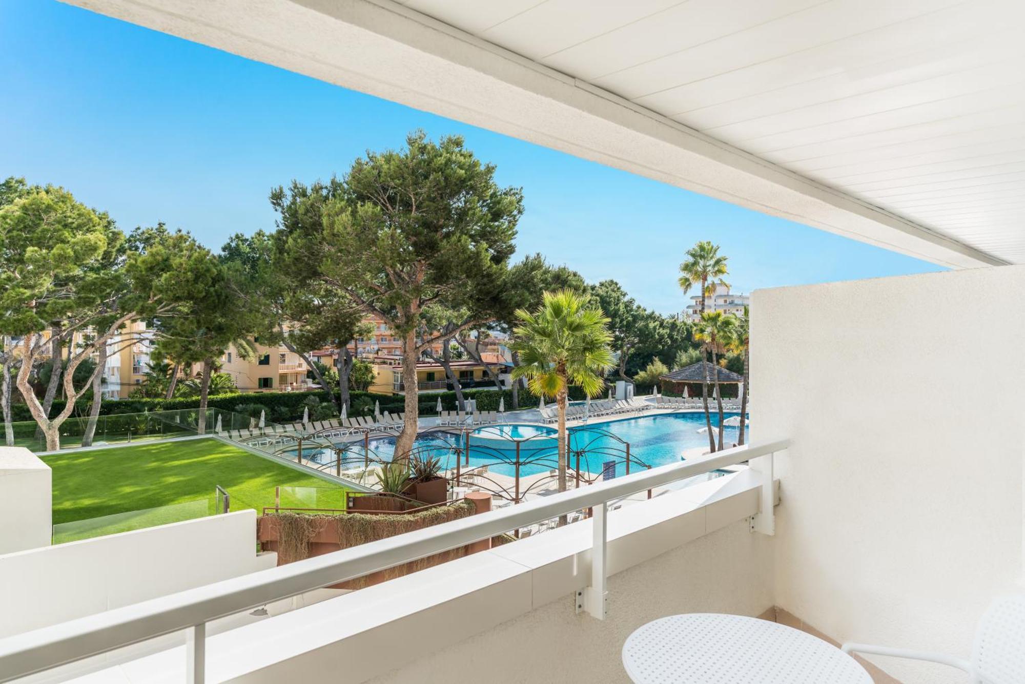 Quarto Duplo ou Twin com Vista Piscina