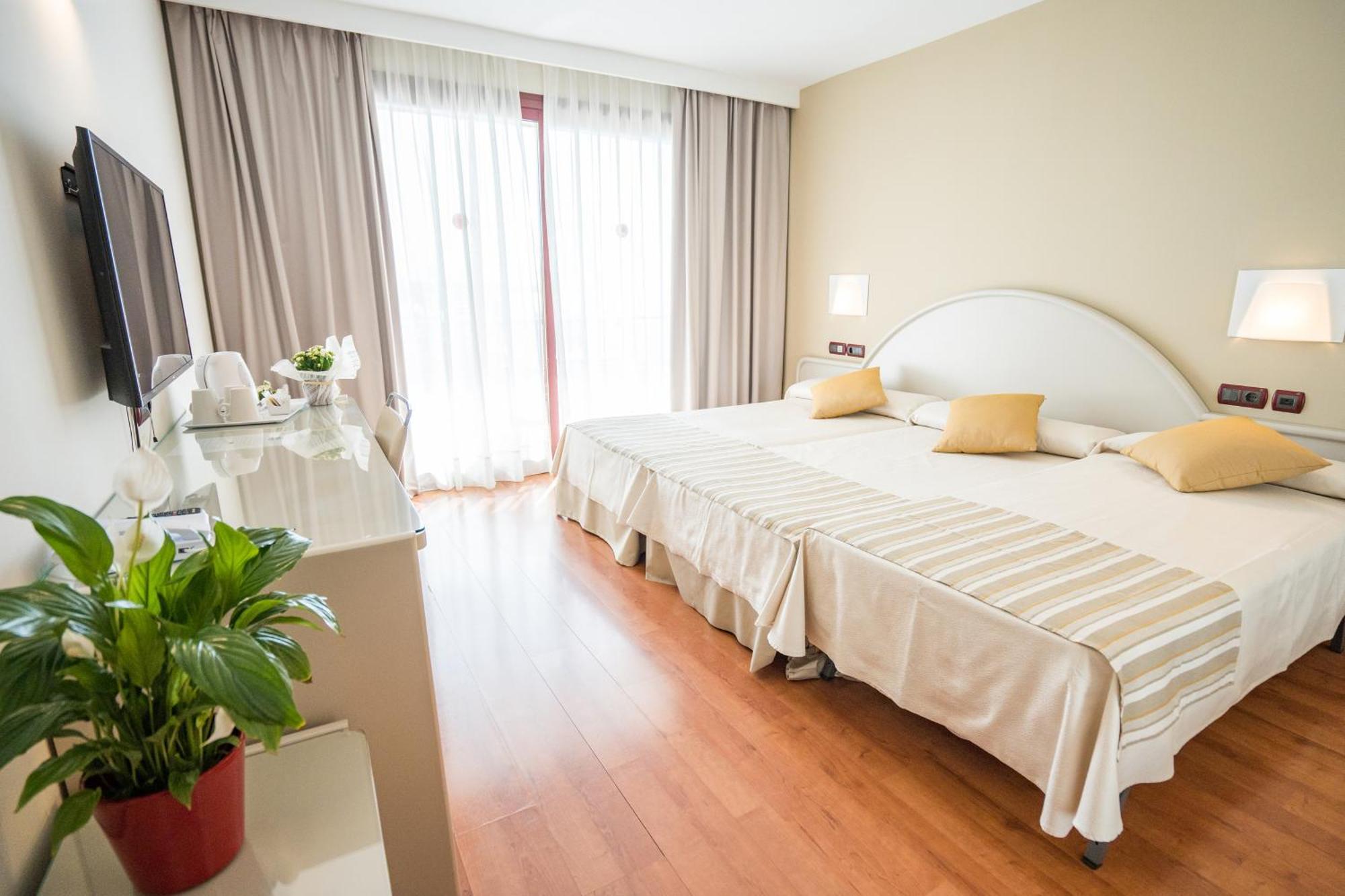 Comfort Triple Room