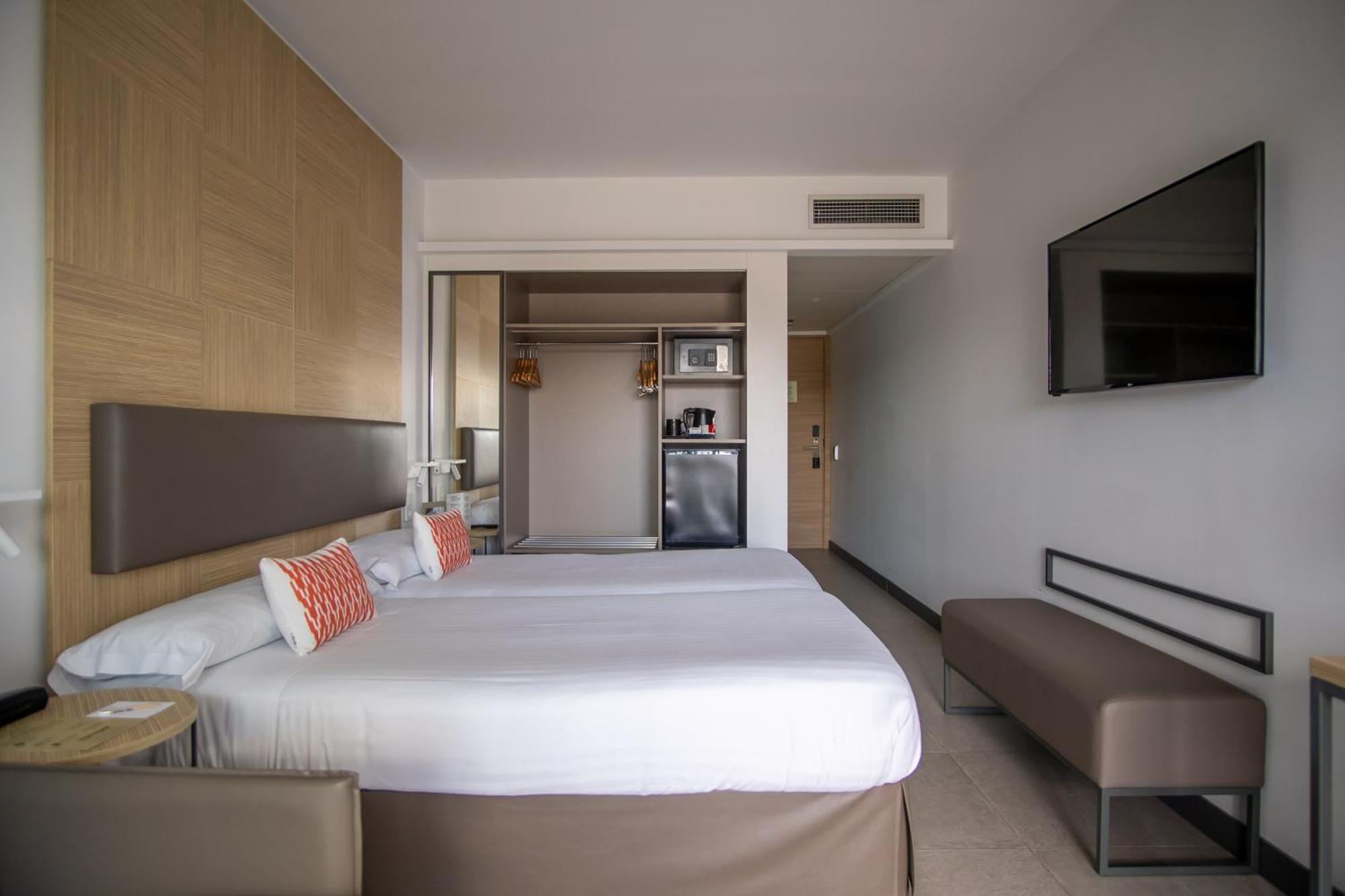 Chambre Triple (3 Adultes)