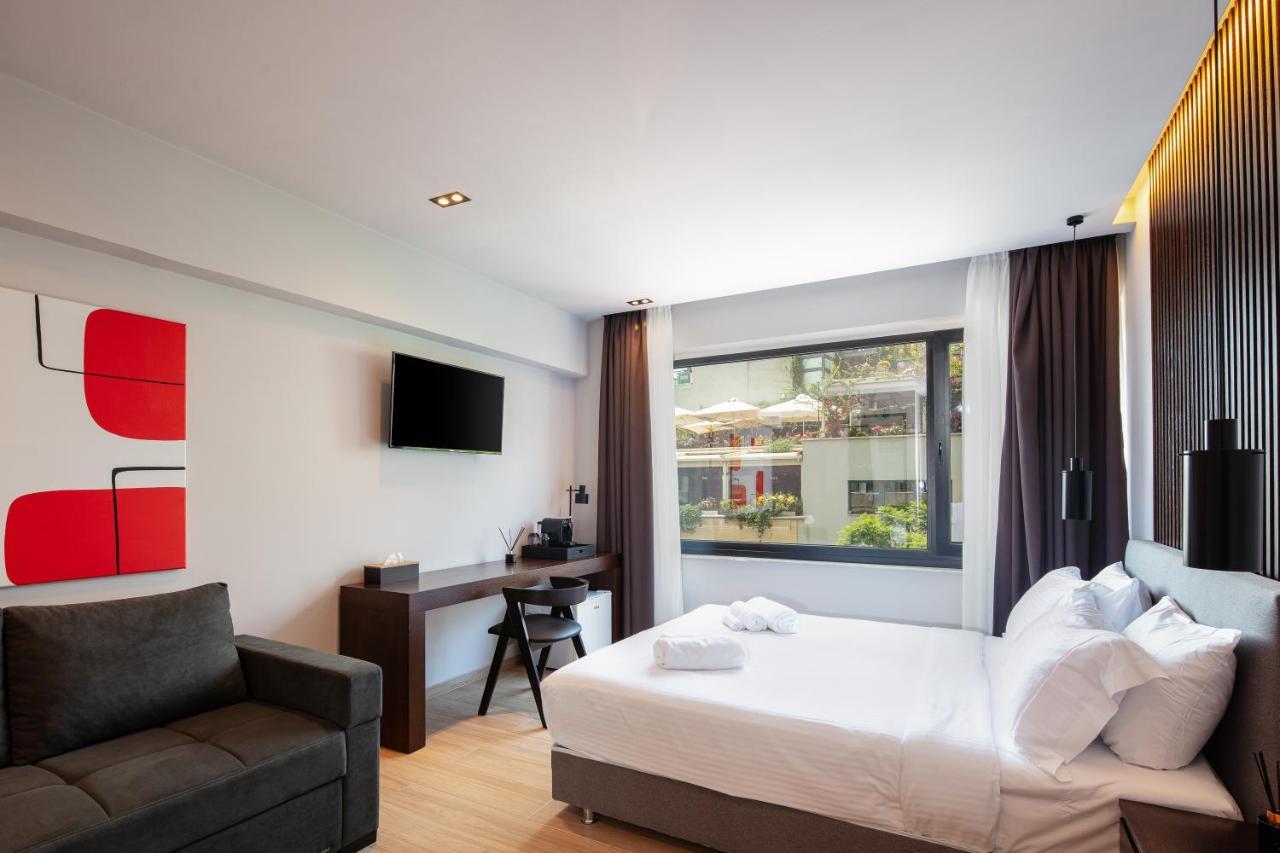 Deluxe Queen Room