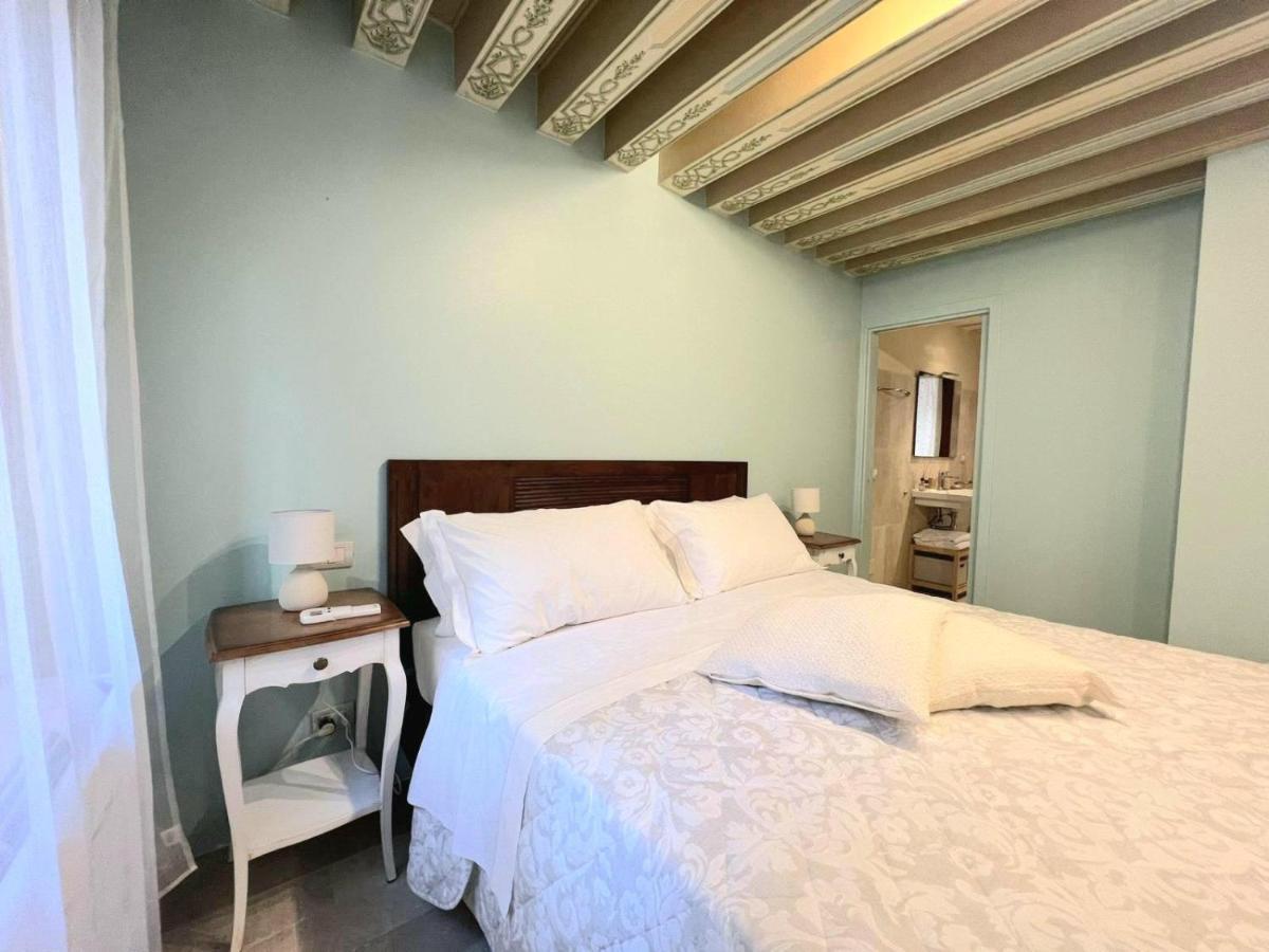 Deluxe Room,1308579841:JPEG