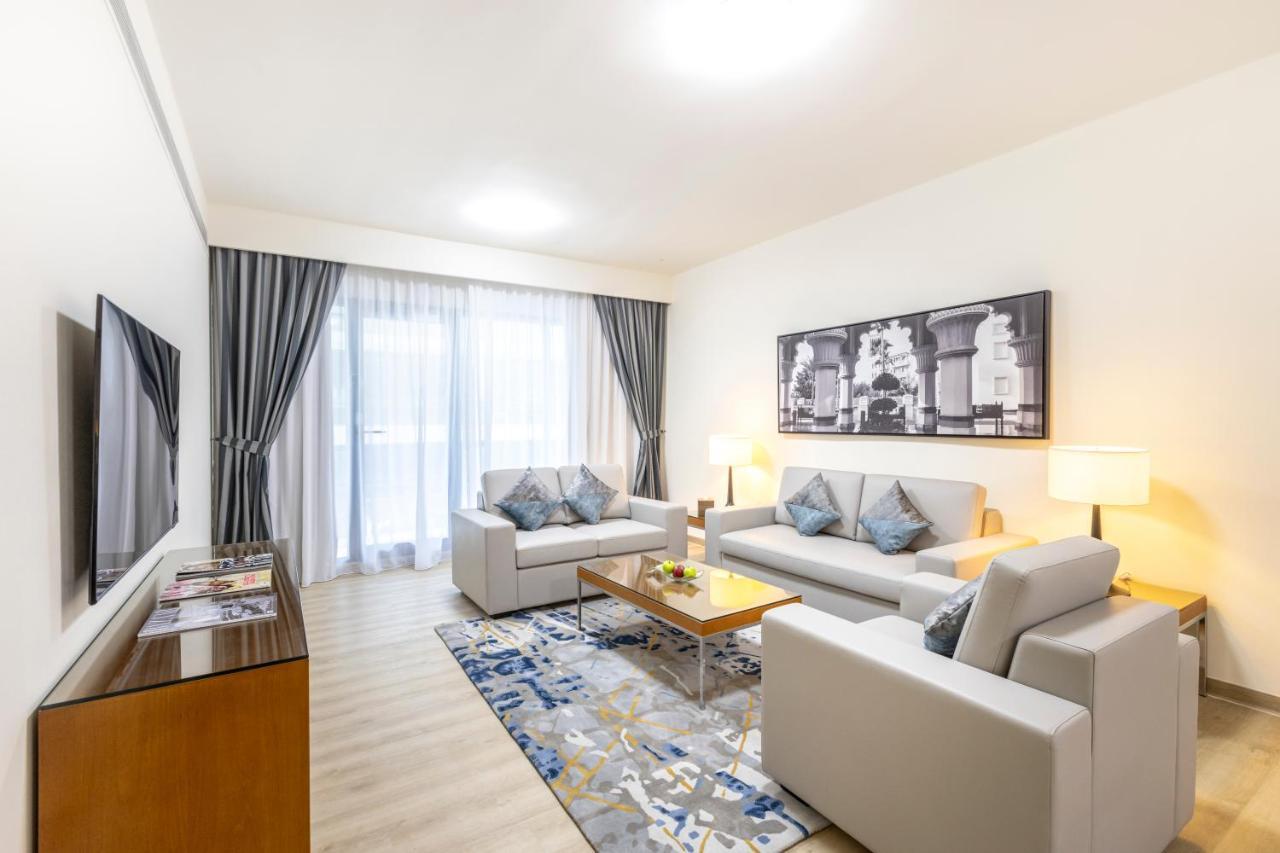 Grand Three Bedroom Suite Balcony